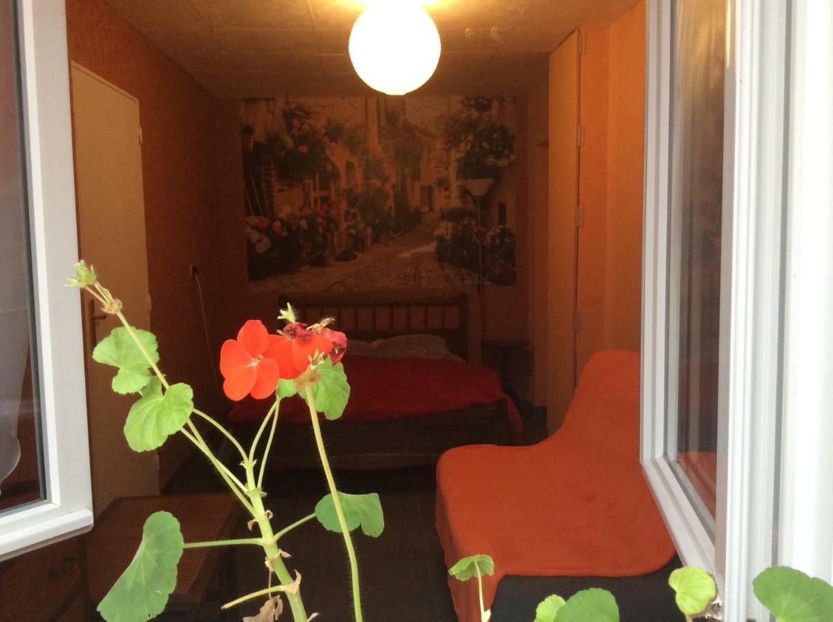 Appartement Vert, Compreignac Exterior foto